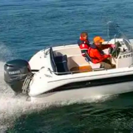 Marina service boats